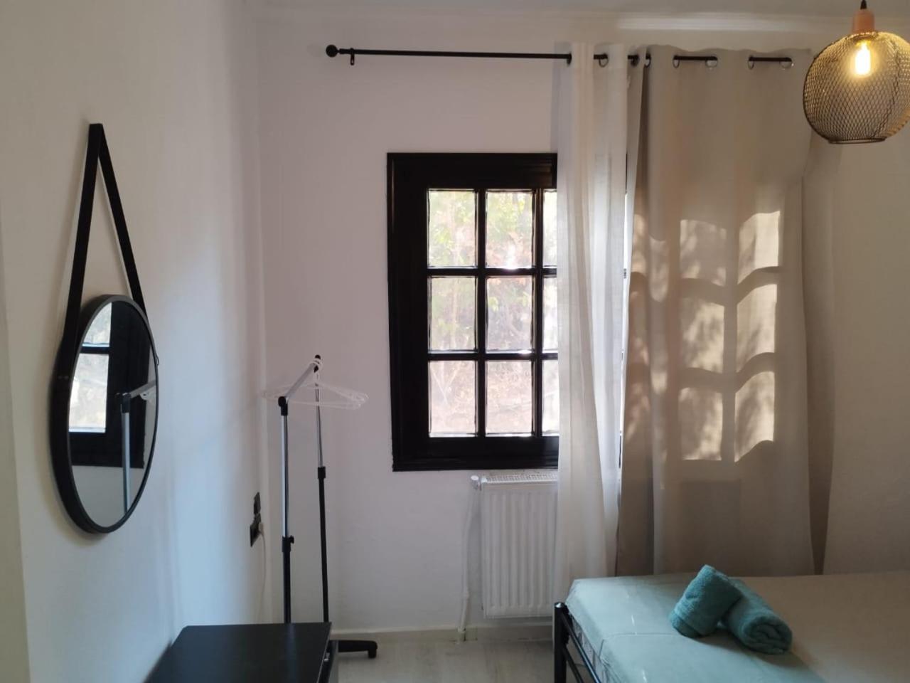 Black N' White Cozy Housegarden Alexandroupoli Exterior photo