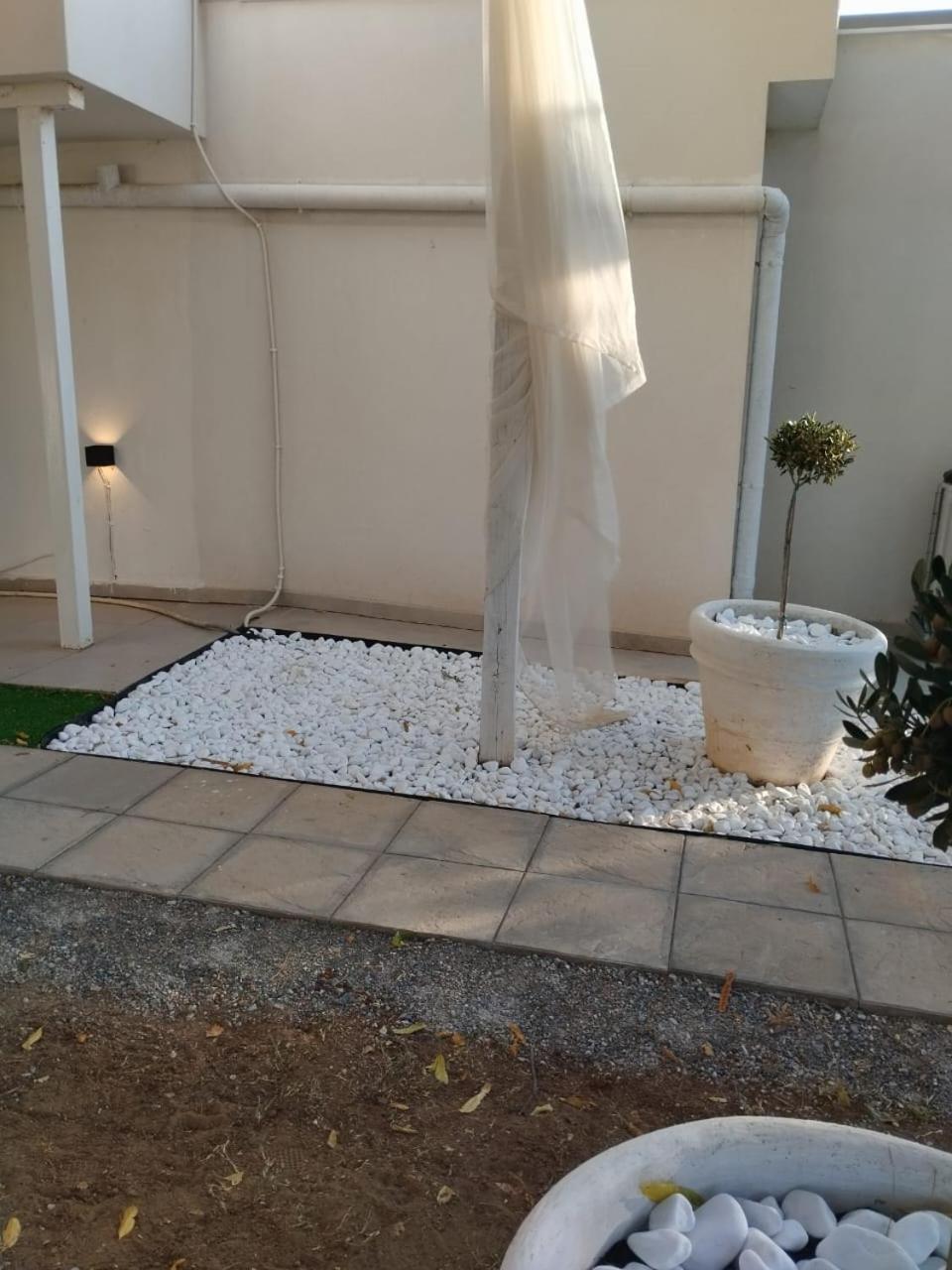 Black N' White Cozy Housegarden Alexandroupoli Exterior photo